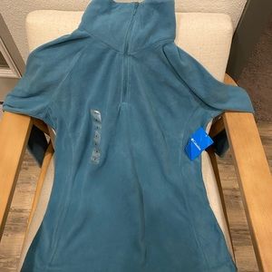 Columbia Quarter Zip Sweatshirt. NEW WITH TAGS